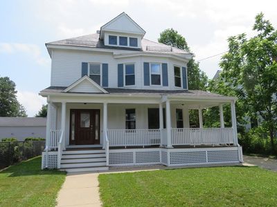 18 Park St, Easthampton, MA, 01027