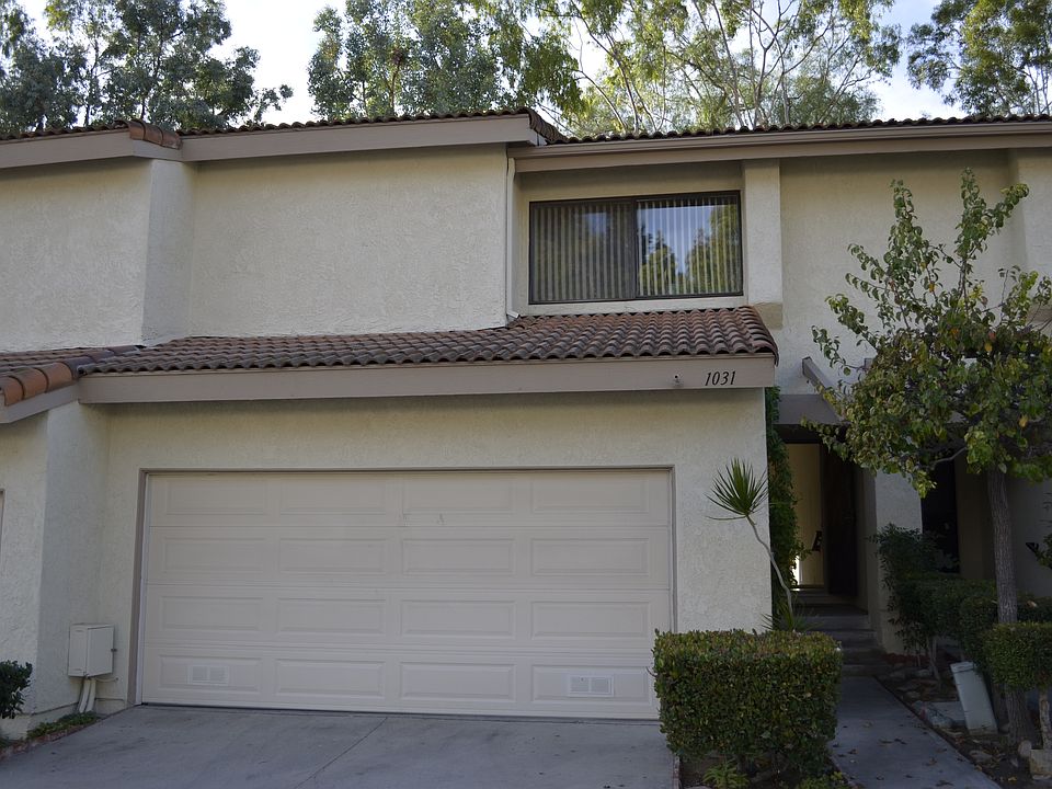 2nd image of 1031 Creekside Dr #186