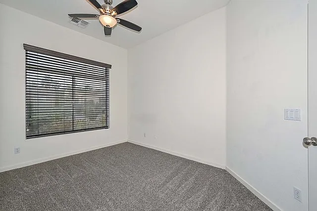 2210 E Branham Ln — Photo 25