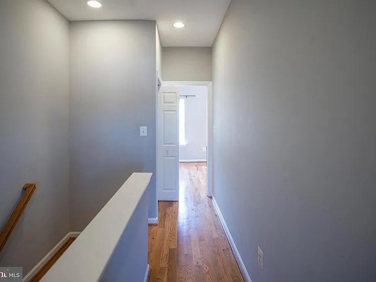 4281 S Capitol St SW — Photo 17