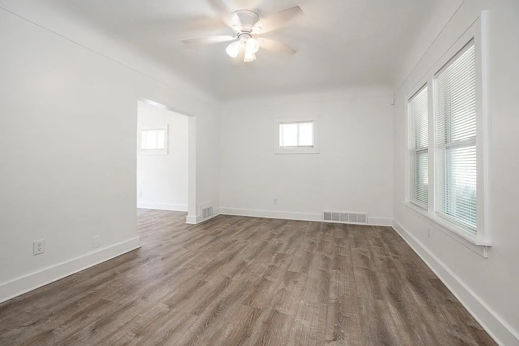 1224 E 175th street — Photo 3