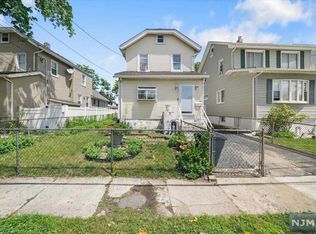 19 Maple St, Ridgefield Park, NJ 07660