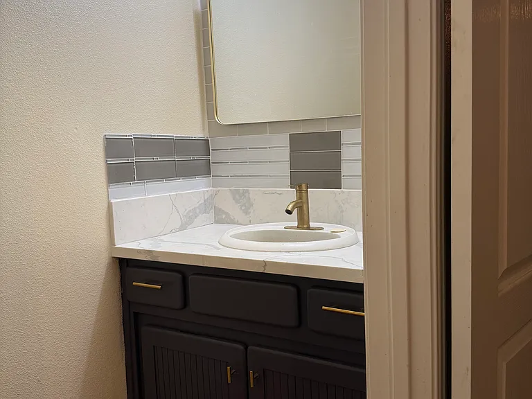 10347 N Camarillo Dr — Photo 6