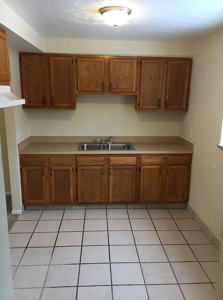 2 bed, 1116 sqft, $1,200 — Photo 3