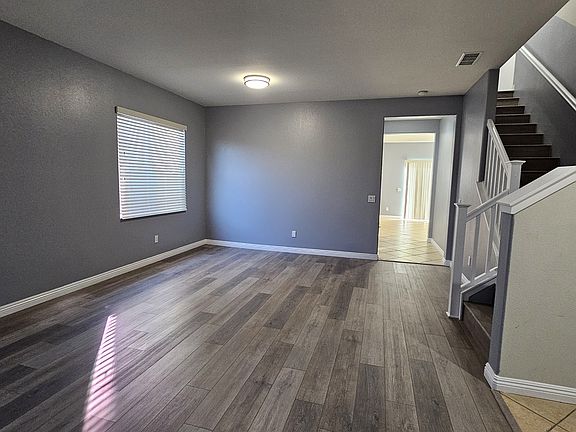 4th image of 13239 Placentia St