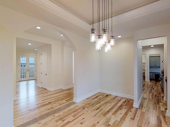 4th image of 795 Krameria St