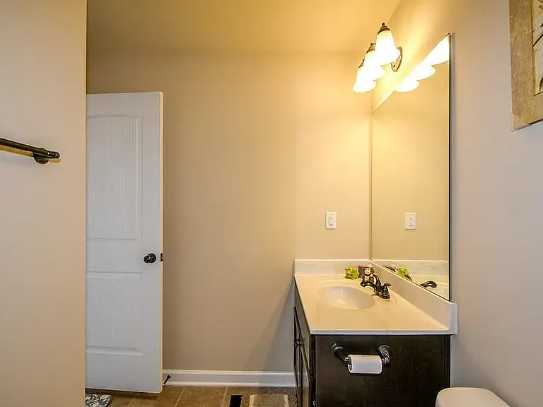 210 Thrushwood Dr — Photo 24