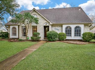 12322 Huntington Field Dr, Houston, TX 77099