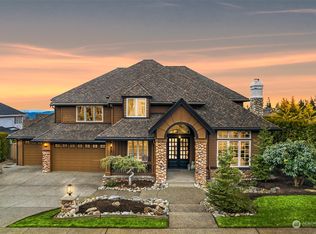 6716 Cascade Ave SE, Snoqualmie, WA