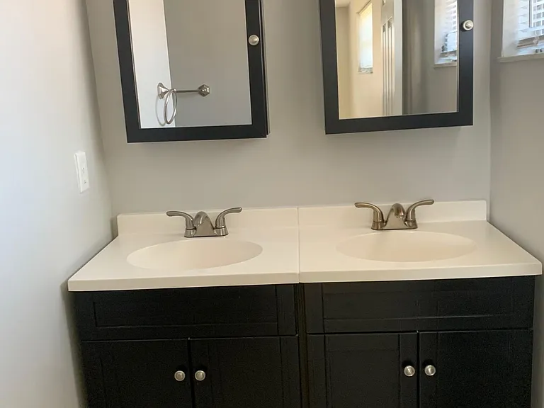 Master Bathroom View 2