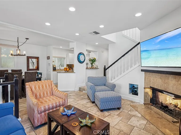 410.5 Goldenrod Ave #B — Photo 5
