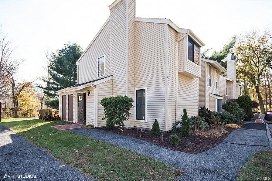 1st image of 53 Woodland Trl