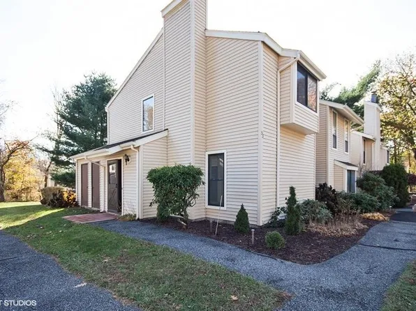 53 Woodland Trl, Carmel, NY 10512