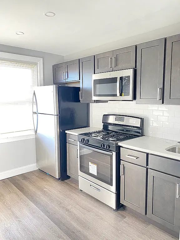 1 bed, 800 sqft, $1,350 — Photo 1