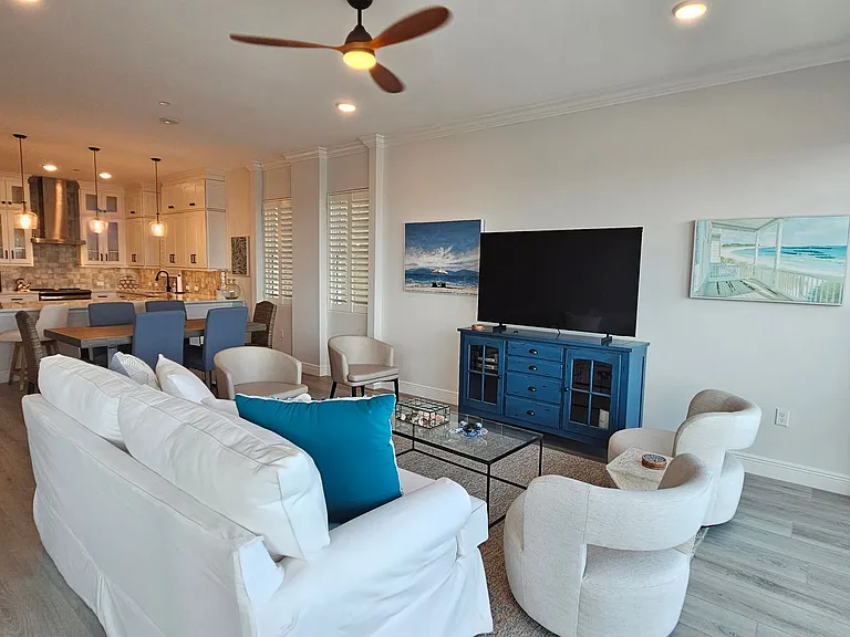 503 N Tamiami Trl #301 — Photo 25
