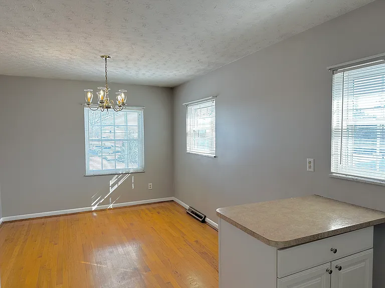 1 Highland Ave #4 — Photo 9