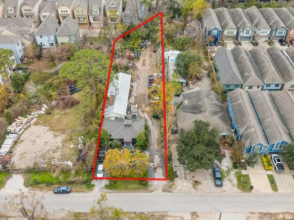 1137 W 26th St, Houston, TX 77008