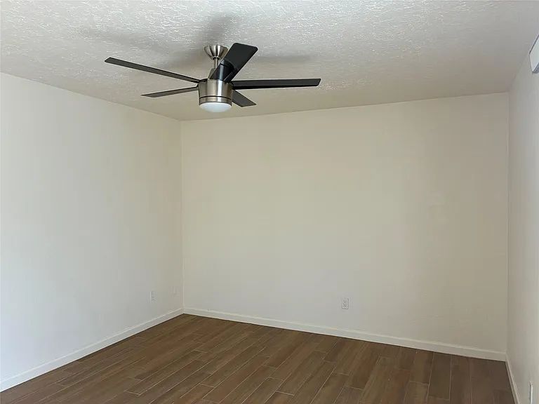 6401 Deihl Rd #1011 — Photo 15