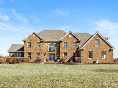 8 Lauren Ln, Hamilton, NJ, 08620