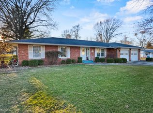 447 S Ralph St, Watseka, IL 60970