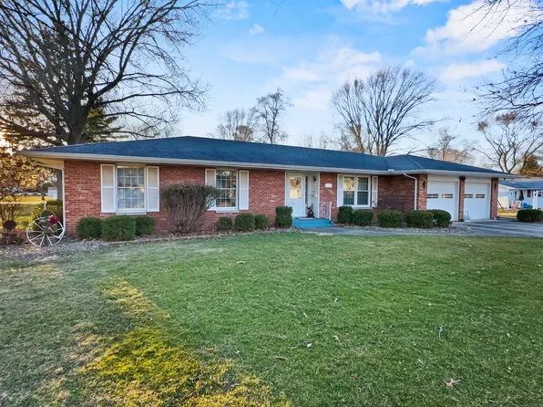 447 S Ralph St, Watseka, IL 60970