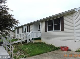 12 Georgia Ave, Charles Town, WV 25414