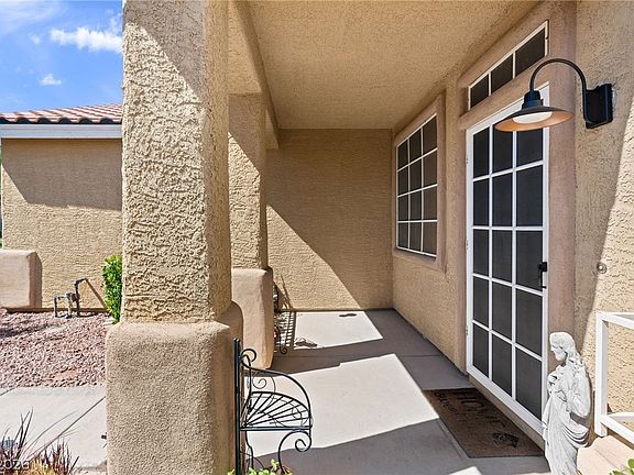 5th image of 8754 Glennaire Way