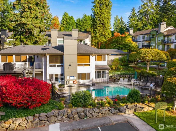 31500 33rd Place SW #J101, Federal Way, WA 98023