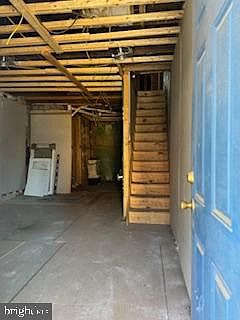 5th image of 5022 Ogden St