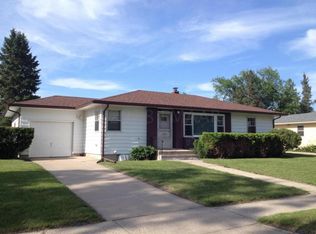 1502 6th Ave S, Moorhead, MN 56560