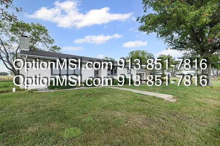 188 N 1600th Rd — Photo 3