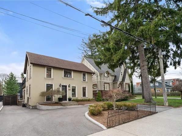 36 Mississauga Rd N, Mississauga, ON L5H 2H6