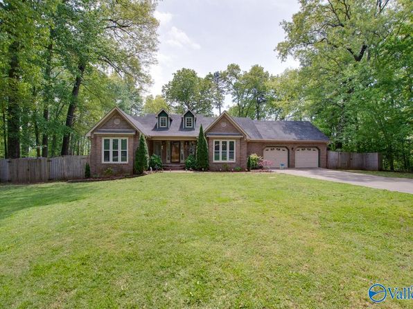 326 Bluff Dr NE, Hartselle, AL 35640