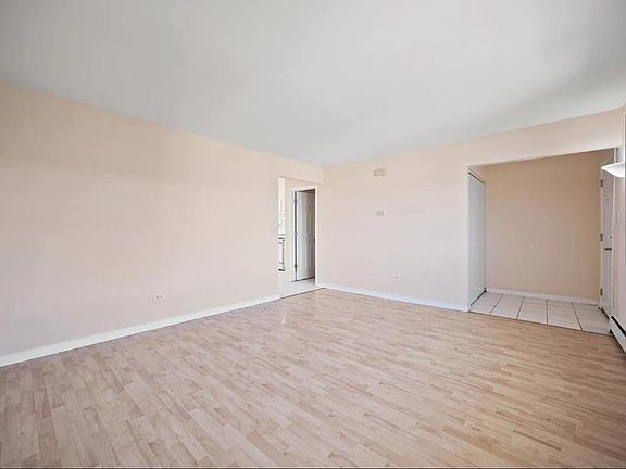 4th image of 7834 W 95th St APT 1C