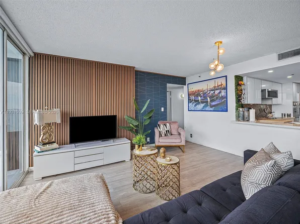 7601 E Treasure Dr APT 711, North Bay Village, FL 33141