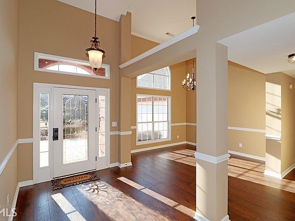 4th image of 114 Saint Marlo Dr