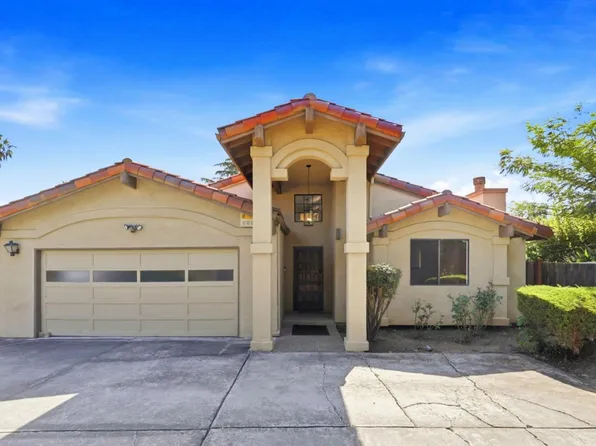 22374 Palm Ave, Cupertino, CA 95014