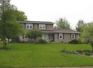 1317 Dakota Rd, Bellefontaine, OH 43311