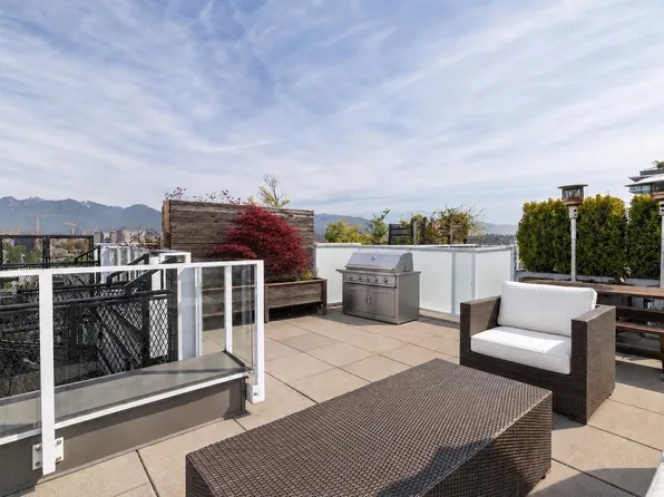 311 E 6th Ave #613, Vancouver, BC V5T 0G9