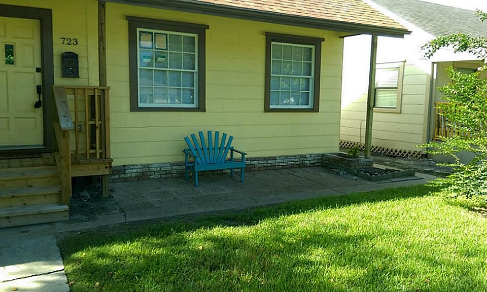 1st image of 723 13th Ave N
