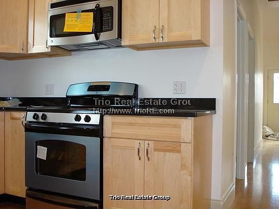 2nd image of 29 Oakland St