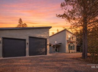 127 Jacks Loop, Donnelly, ID 83615