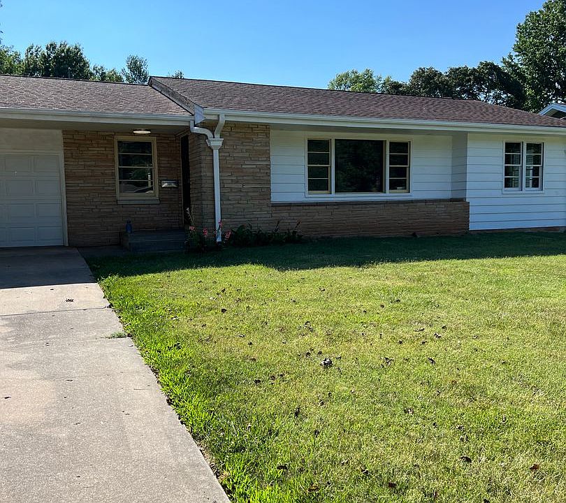 1st image of 2111 S Luster Ave