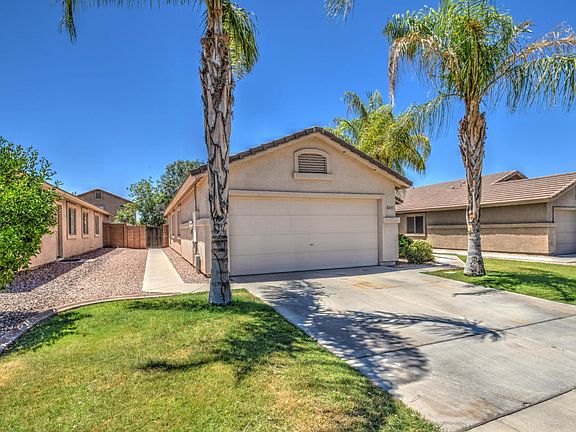 3rd image of 8845 E Colby Cir