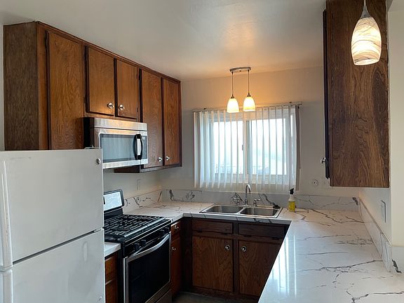5th image of 4543 Alabama St APT 8
