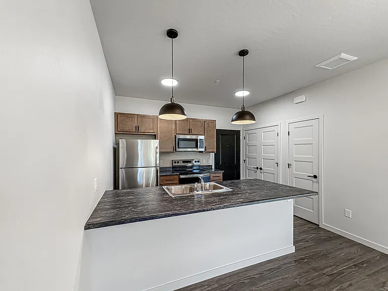 735 S Grant St #203 — Photo 3