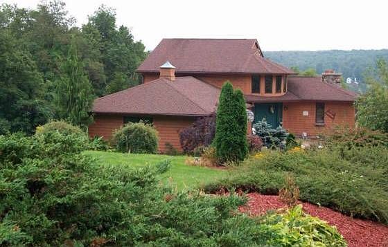 1st image of 9370 Heddrick Dr