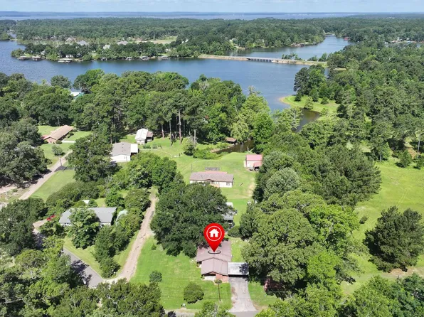 208 Pinebrook St, Zwolle, LA 71486
