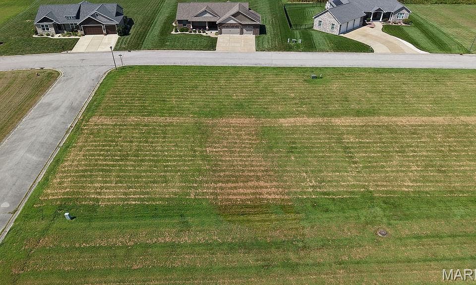 2nd image of 1575 Kathleen Ln