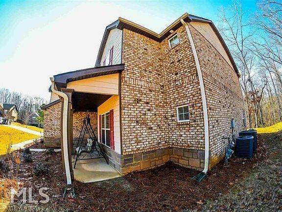2nd image of 229 Tapestry Dr